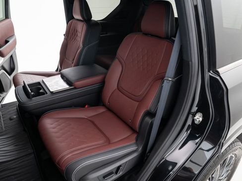 Used 2025 INFINITI QX80 Autograph image 36