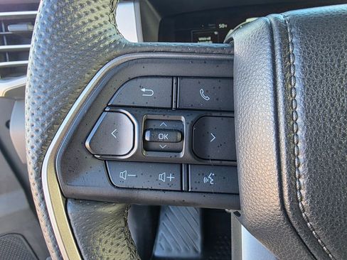 Used 2025 Toyota Tundra Limited image 27