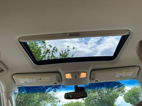 Used 2016 INFINITI QX80 4WD w/ All Season Package image 19