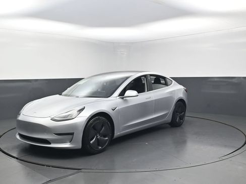 Used 2018 Tesla Model 3 Long Range RWD image 40