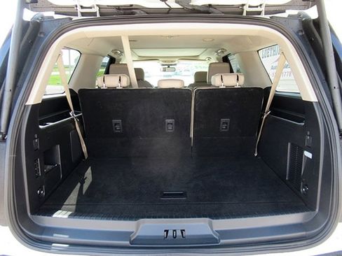 Used 2022 Ford Expedition Max Limited image 10