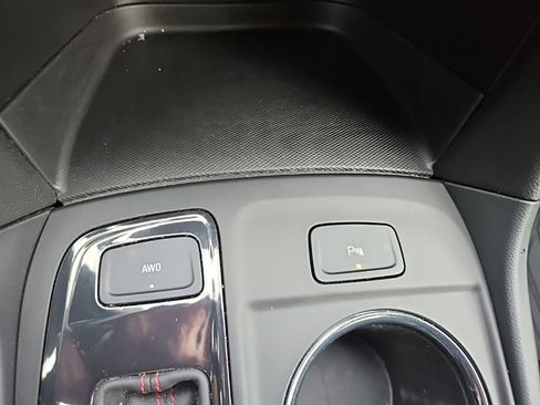 Used 2024 Chevrolet Equinox RS AWD/4WD image 22
