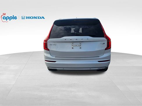 Used 2021 Volvo XC90 T5 Momentum w/ Climate Package image 6