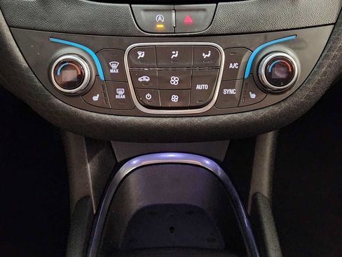Used 2023 Chevrolet Malibu LT FWD image 19