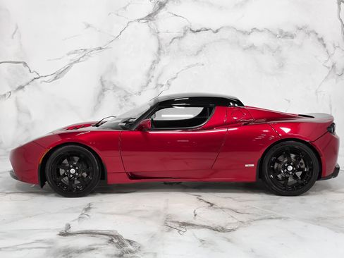 Used 2010 Tesla Roadster Sport image 12