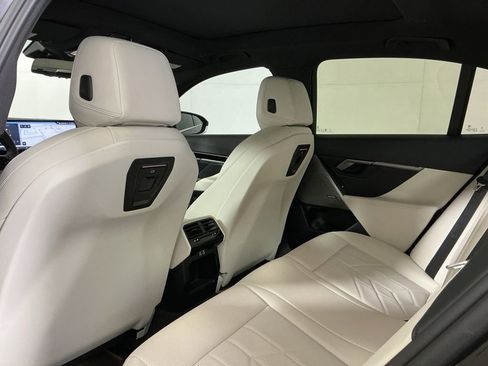 Certified 2024 BMW 530i w/ Premium Package RWD image 25
