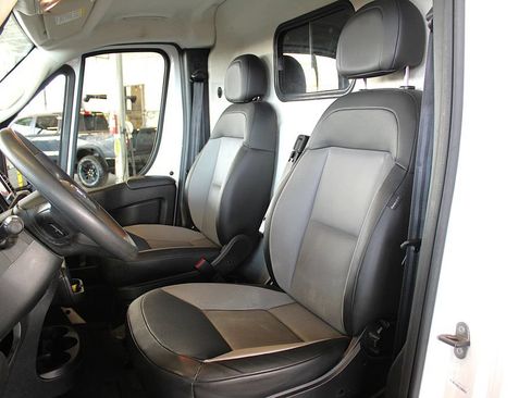 Used 2025 RAM ProMaster 2500 w/ Convenience Group FWD image 24