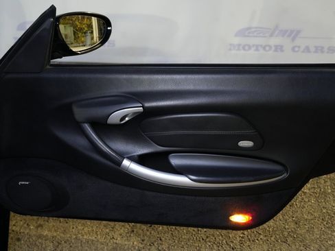 Used 2004 Porsche Boxster S image 28