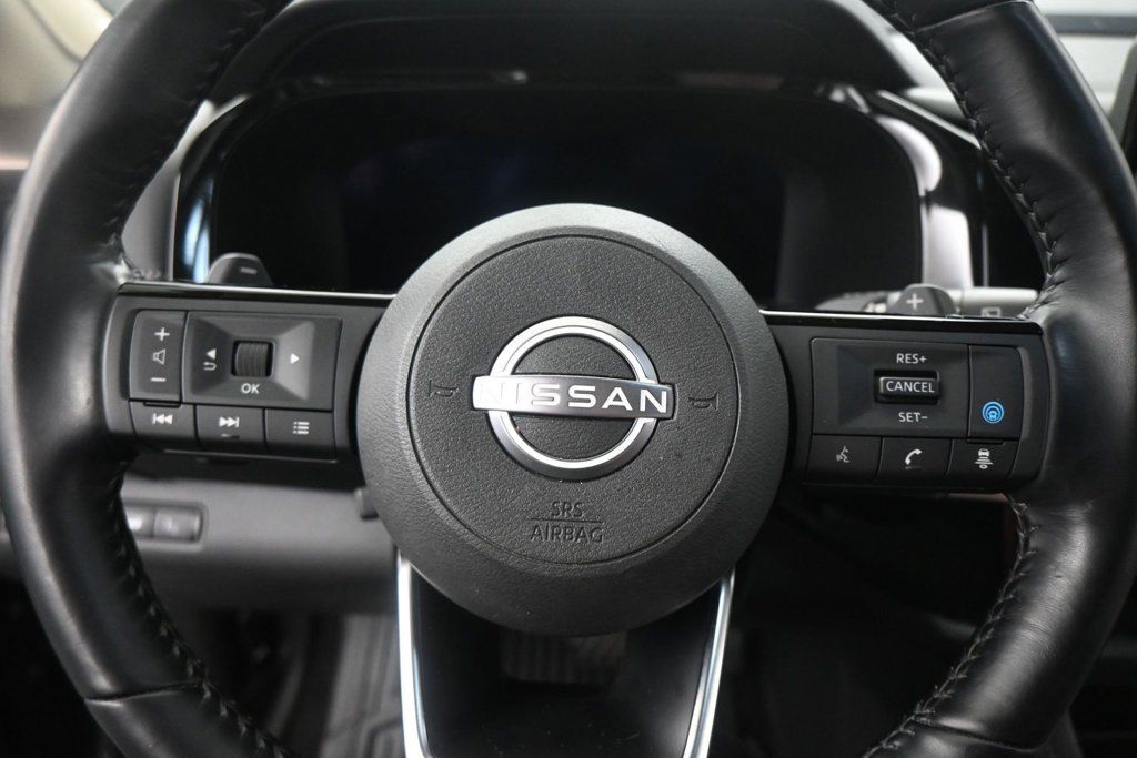 Used 2024 Nissan Pathfinder Platinum w/ Cargo Package AWD/4WD image 11
