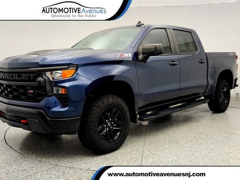 Used 2023 Chevrolet Silverado 1500 Custom Trail Boss AWD/4WD image 1