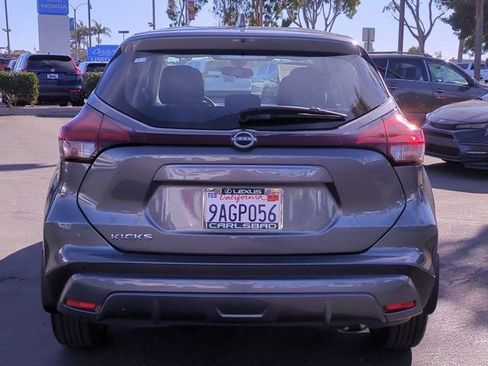 Used 2022 Nissan Kicks S image 7