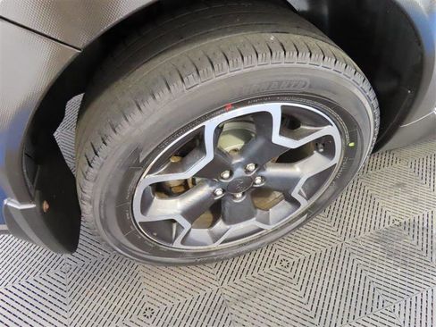 Used 2013 Subaru Crosstrek 2.0i Limited image 8