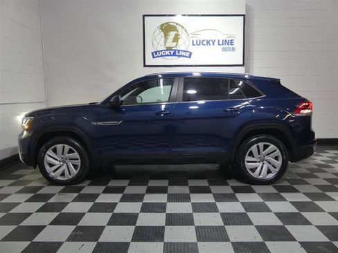 Used 2020 Volkswagen Atlas Cross Sport SE image 7