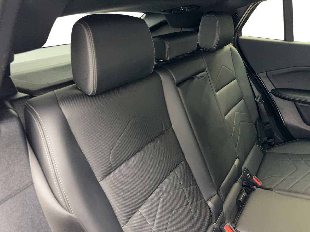 Used 2025 BMW X2 xDrive28i AWD/4WD image 42