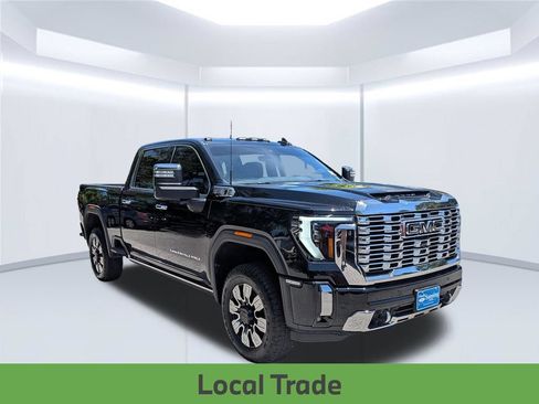 Used 2025 GMC Sierra 2500 Denali w/ Denali Reserve Package AWD/4WD image 9