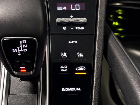 Used 2021 Porsche Cayenne S AWD/4WD image 49