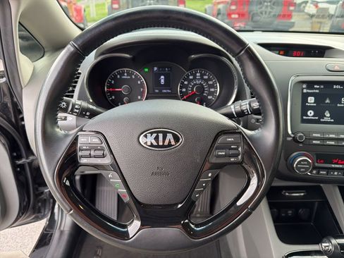 Used 2017 Kia Forte EX FWD image 41