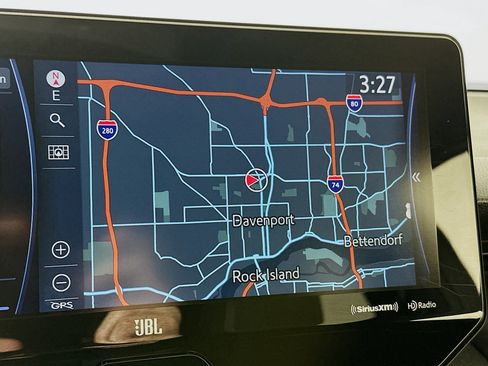 Used 2021 Toyota Venza Limited w/ Carpet Mat Package (TMS) image 13