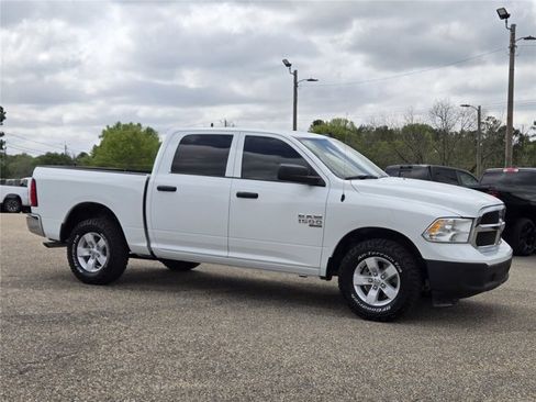 Certified 2023 RAM 1500 Classic SLT w/ Electronics Group AWD/4WD image 11