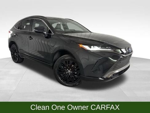 Used 2023 Toyota Venza XLE image 1