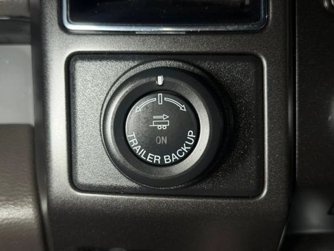 Used 2018 Ford Expedition Limited w/ Equipment Group 301A AWD/4WD image 40