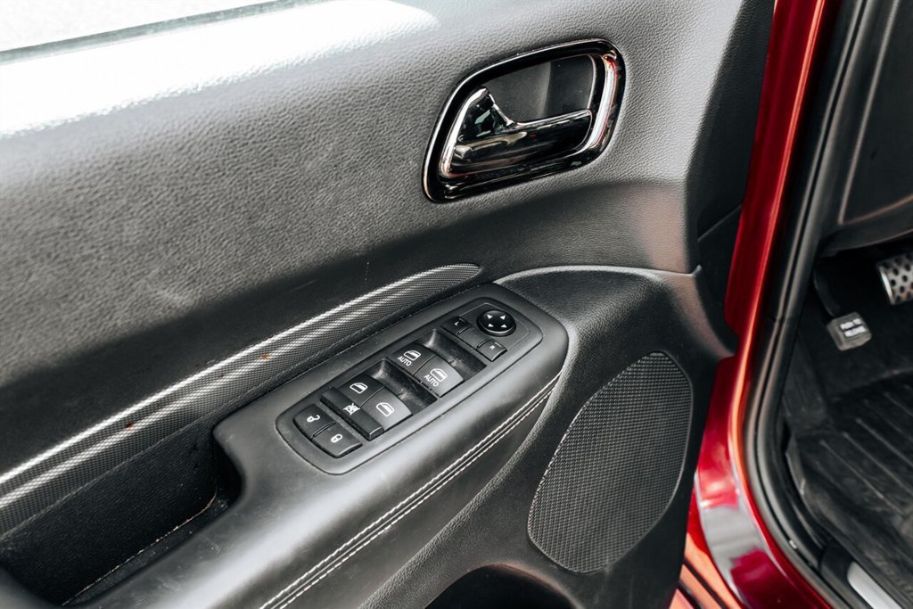 Used 2020 Dodge Durango SRT w/ Technology Group AWD/4WD image 13