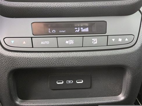 New 2025 Honda Pilot EX-L image 16