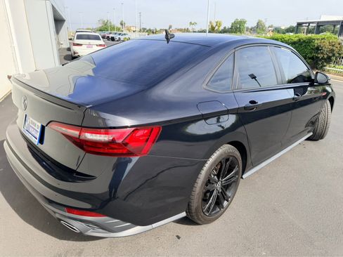 Used 2022 Volkswagen Jetta GLI Autobahn FWD image 6