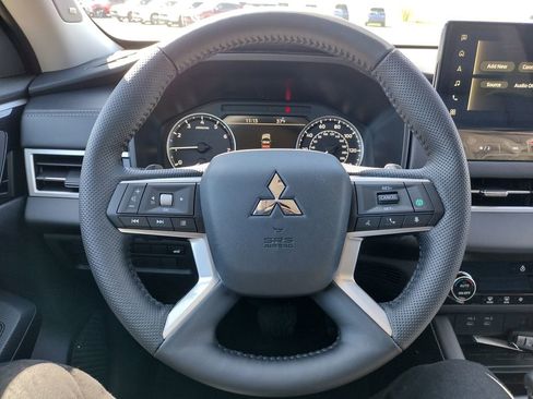 New 2026 Mitsubishi Outlander SE AWD/4WD image 6
