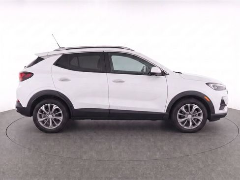 Used 2023 Buick Encore GX Essence w/ Experience Buick Package FWD image 10