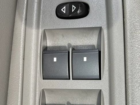 Used 2015 Chevrolet Traverse LS FWD image 21