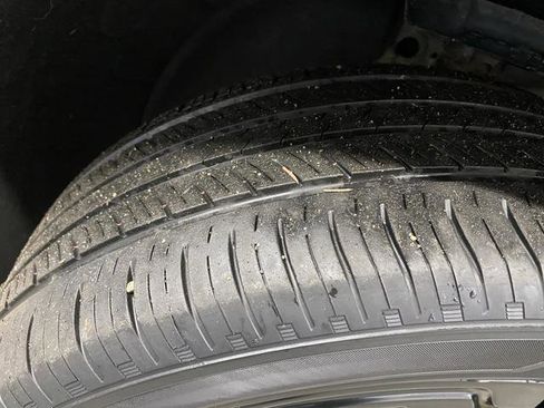 Used 2022 GMC Terrain SLE w/ Driver Convenience Package image 35