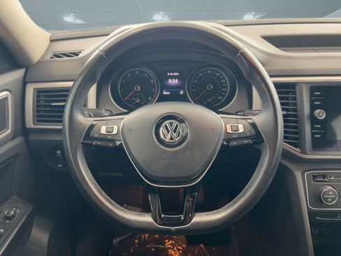 Used 2019 Volkswagen Atlas SE w/ Towing Package image 17