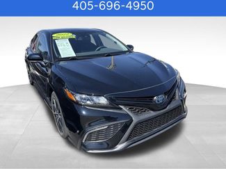 Used 2022 Toyota Camry SE video 3