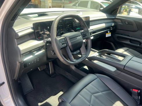 Used 2027 Kia Telluride SX Prestige X-Line w/ Towing Package AWD/4WD image 6