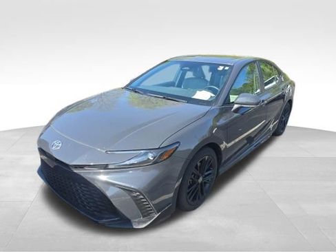 Used 2025 Toyota Camry SE w/ Multimedia Upgrade Package FWD image 2