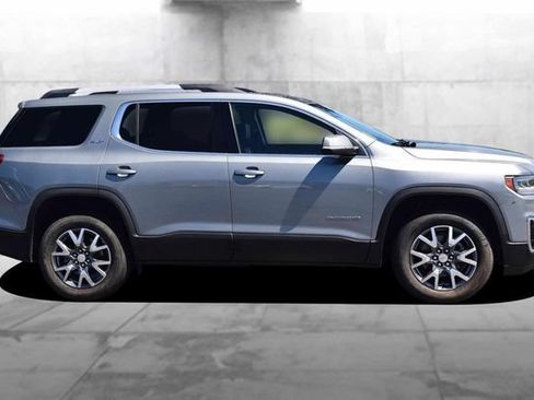 Used 2023 GMC Acadia SLT FWD image 5