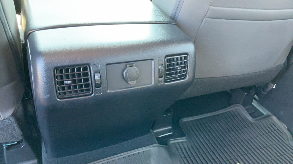 Used 2018 Toyota Tundra SR5 w/ SR5 Upgrade Package AWD/4WD image 10