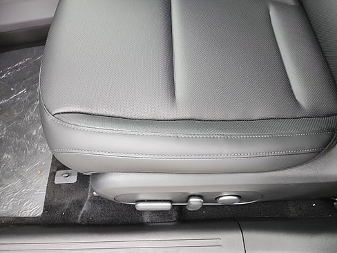 New 2025 Hyundai Ioniq 6 SEL image 18