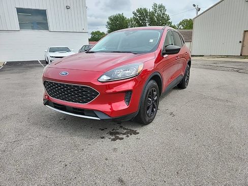 Used 2022 Ford Escape SE w/ Cold Weather Package AWD/4WD image 10