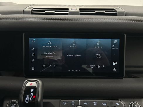 Used 2023 Land Rover Defender 110 X-Dynamic SE image 31