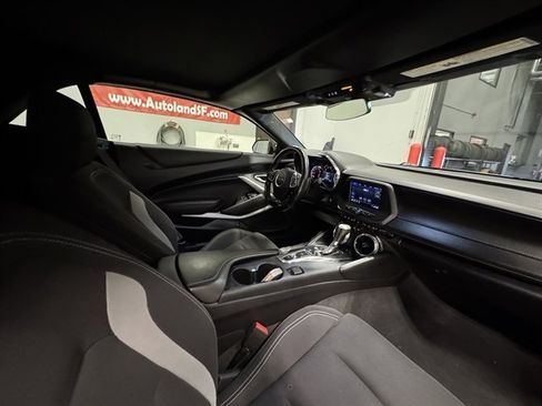 Used 2020 Chevrolet Camaro LT image 11
