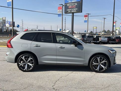 Used 2024 Volvo XC60 T8 Ultimate w/ Climate Package image 28