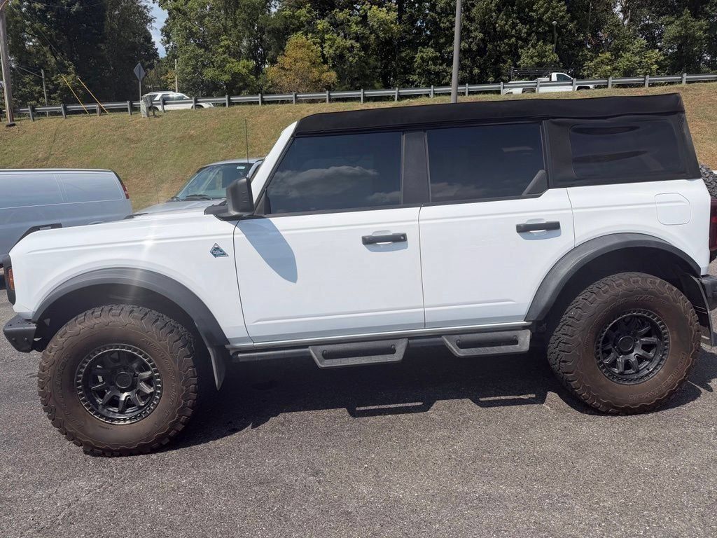 Used 2023 Ford Bronco Black Diamond w/ Sasquatch Package AWD/4WD image 4
