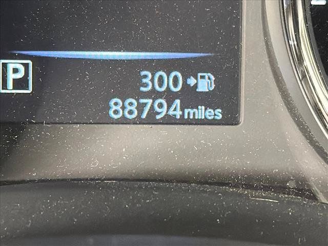 Used 2017 Nissan Rogue SV FWD image 27