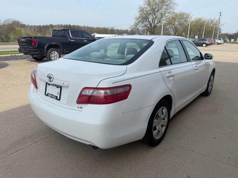 Used 2007 Toyota Camry LE FWD image 5