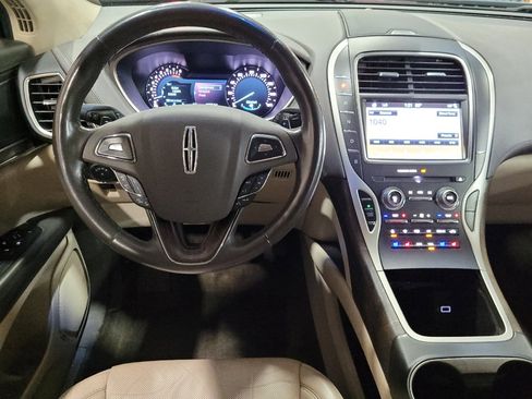 Used 2016 Lincoln MKX Reserve w/ Driver Assistance Package AWD/4WD image 22
