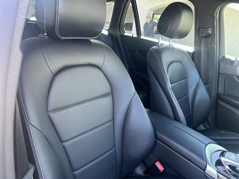 Used 2016 Mercedes-Benz GLC 300 4MATIC w/ Premium Package image 29