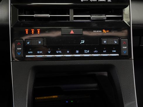 Used 2021 Toyota Avalon Limited w/ Advanced Safety Package FWD image 36