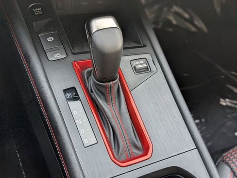 Used 2025 Nissan Kicks SR image 12